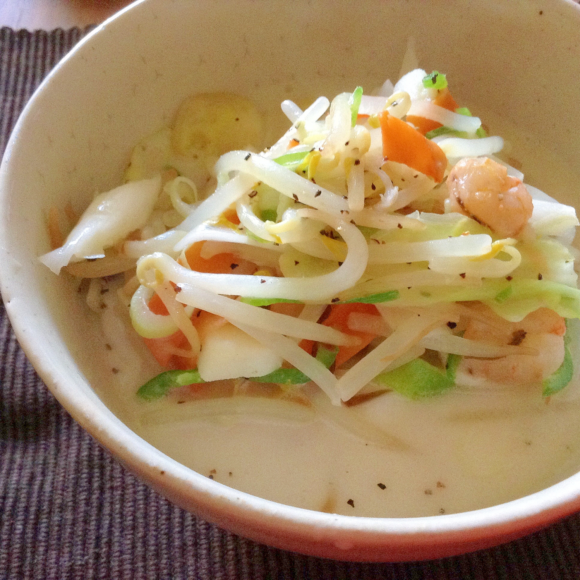 ちゃんぽん風うどん レシピ・作り方 by GSU55|楽天レシピ